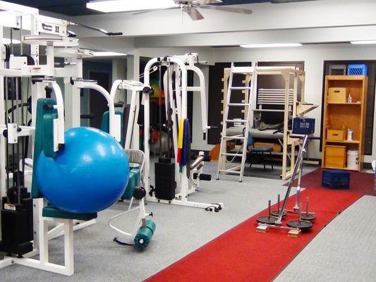 STRENGTH AND RESISTANCE TRAINING AREA