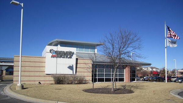 CommunityAmerica Credit Union's North Oak Branch.