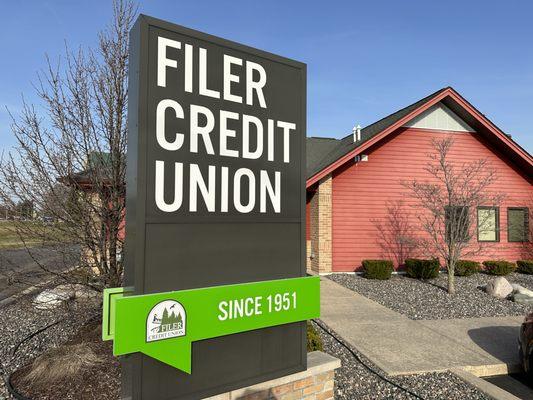 Front Exterior Sign Filer Credit Union - Parkdale Location in the spring