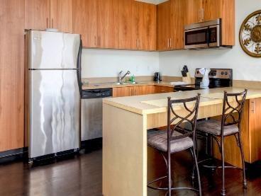 e300, http://www.execustay.com/furnished-apartments/des-moines/e300/index.php