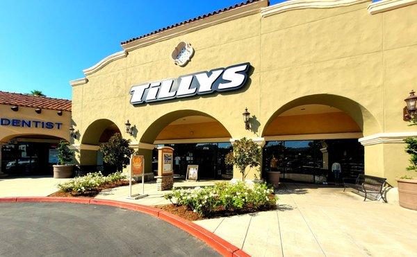 Tillys