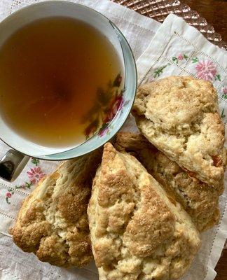 Apricot Ginger Scones