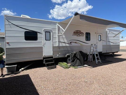 RV Cleaning &Scoopin Poop