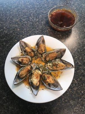 Our mussels and luv sauce