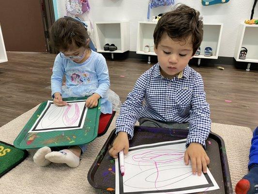 Lil' Learners Bilingual Preschool