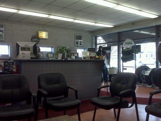 J & L Service Center