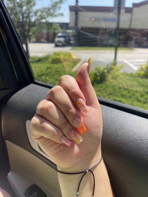 Summery Floral Nails