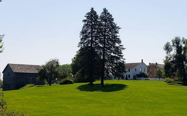 View of Walker Tavern in Cambridge Jct. Historic State Park