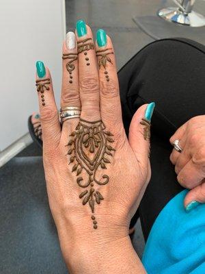 Henna !