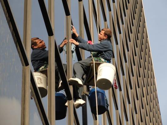 Buson Chair Window Cleaning