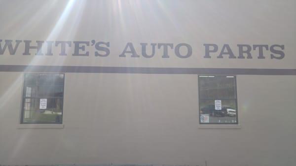 White's Auto Parts