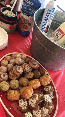 Walked in to the store and realized they have a table for customers to snack, loved the idea and the service I received.