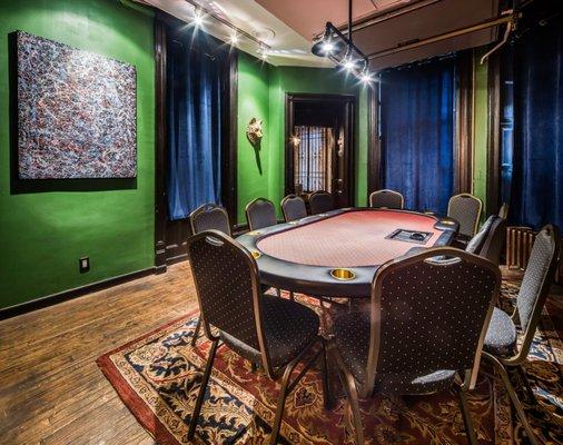 A secret poker room in the Midtown? Yes, they have that too. Amazing!