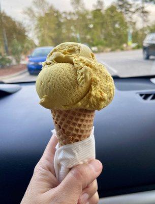 Golden Milk vegan ice cream!