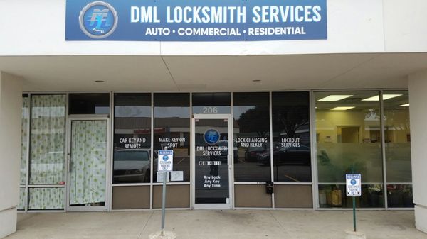 DML Locksmith Services
 2109 W. Parker Rd Suite 206 Plano TX 75023