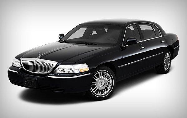 Luxury Lincoln Town Car