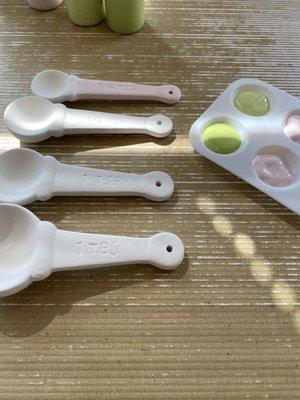 Teaspoon set unglazed/ painted