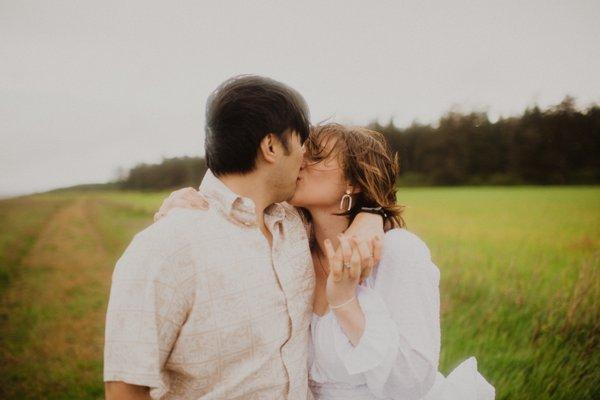 A + G on their engagement session