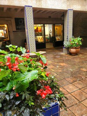 Located in the beautiful Patio Azul in Tlaquepaque.