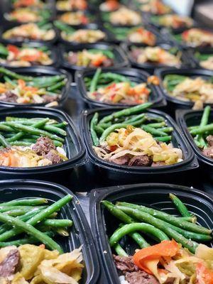 Sirloin Tips smothered in caramelized onions and peppers. Served with cauliflower mash and green beans 310 calories 18g carbs 41.4 g protein