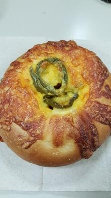 Yom, Yom Cheddar jalapeño bagel