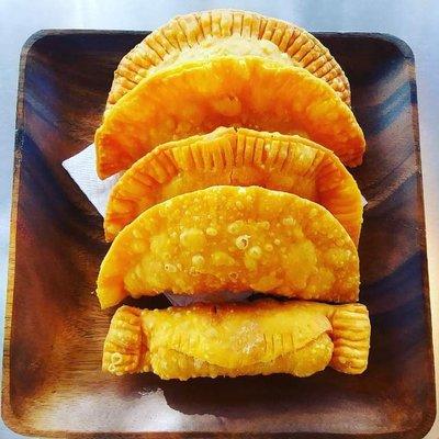 Pastelillos: Carne, Pollo, Pizza, Queso, Guayaba / Beef, Chicken, Pizza, Cheese, Guava