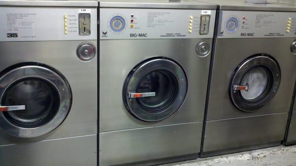 Best Wash Laundromat