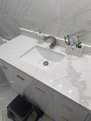 Guest bath countertop