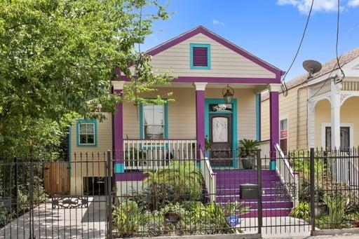 430 South Gayoso Street, NOLA Spacious 3 Bedroom/2 Bath Rental $2,500/mo. Contact Lanea Primeaux/ Green Fields Real Estate     504-598-1700