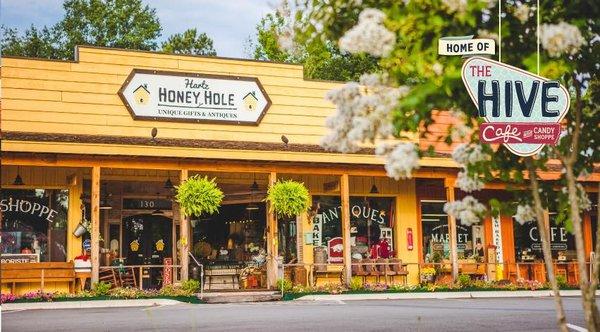 Hartz Honey Hole and The Hive Cafe, located at 7106 Dollarway Rd., White Hall, AR