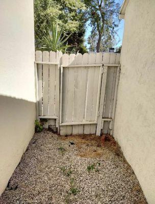 Fence door repair