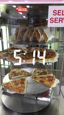 At 5:14 am, they have hash browns and breakfast sandwiches but regular pizza!