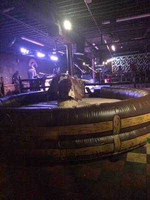 Mechanical bull