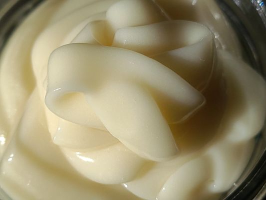 Beeswax, EVOO, coconut oil, Shea butter, Vitamin E oil.  Luxurious lotion for every part of the body, inside and out, head to toe.