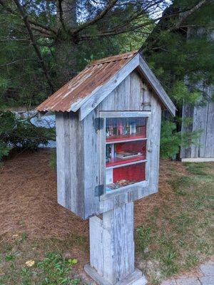 Little Free Library, Highlands