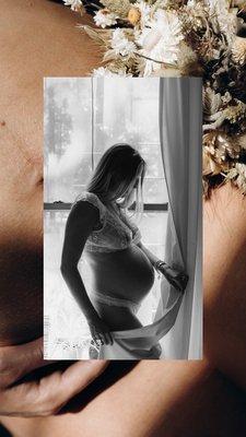 Maternity intimate photo session