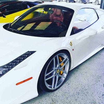 2014 Ferrari windshield replacement