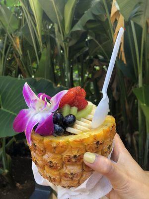 Açaí bowl in pineapple cup