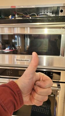 From ovens and microwaves, to washers and dryers, Orca Appliance Services repairs it all!