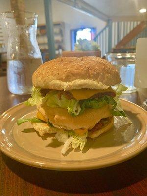 Big Love to Mama: a double vegan burger via The 88 Burger Pop-up!