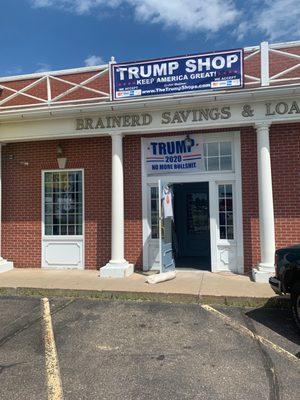 Trump Store