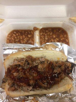 Pulled Pork sandwich - baked beans with ground turkey