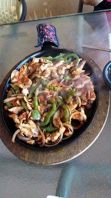 The main dish of the chicken fajitas for two.