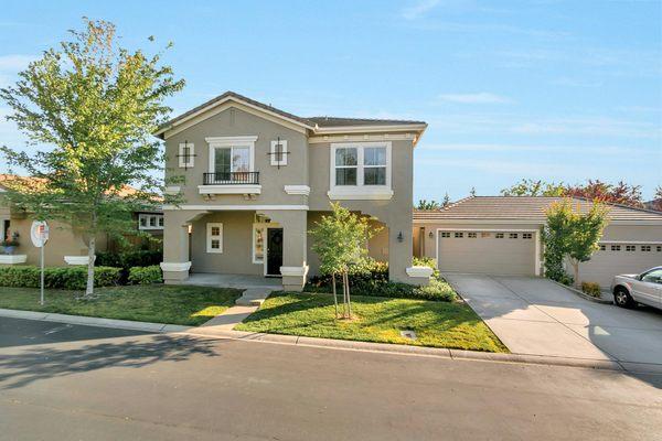 Beautiful Canyon Falls home