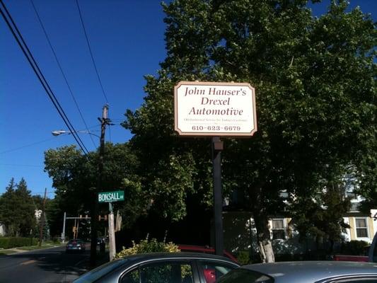 Sign at the corner of Bonsall & Burmont