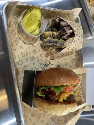 Hongkong beef burger + purple yam fries