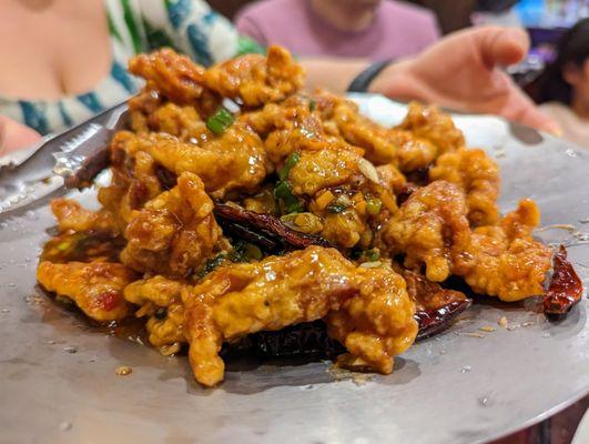 Kan Poong Ki. $22.95. Fried chicken in sweet and sour garlic sauce with spicy peppers and vegetables.