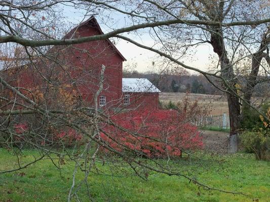 The old picturesque barn