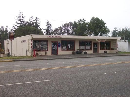 Hwy 101 Liquor/Finch's Custom Jewelry