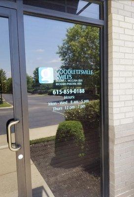 Goodlettsville Smiles entrance